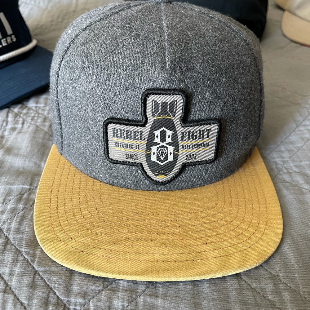 Rebel8 SnapBack